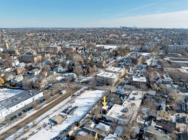 54 Bellis Cir, Cambridge, MA 02140