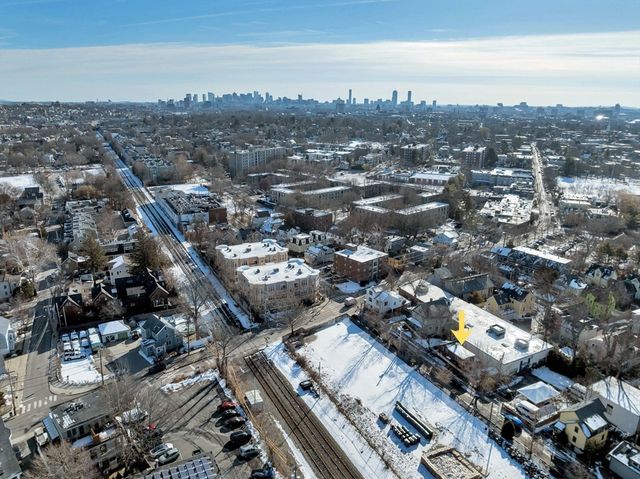 54 Bellis Cir, Cambridge, MA 02140