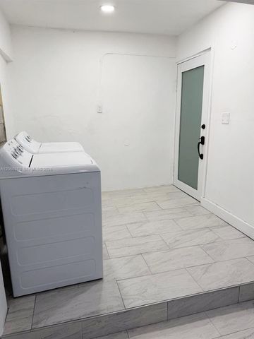 716 SW 11th Avenue B, Homestead, FL 33030