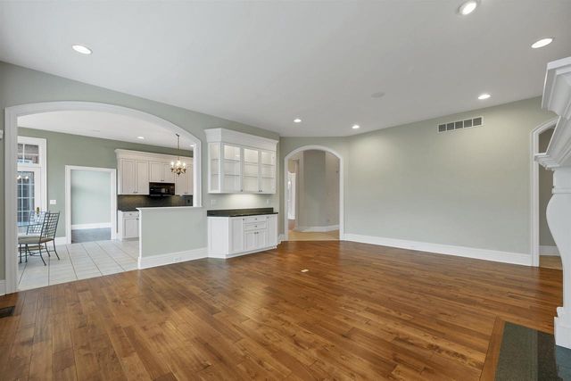 1127 PLEASANT VALLEY DRIVE, Oneida, WI 54155