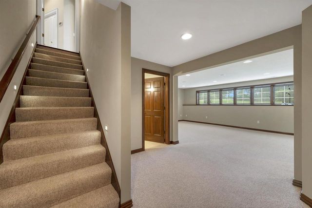 1127 PLEASANT VALLEY DRIVE, Oneida, WI 54155