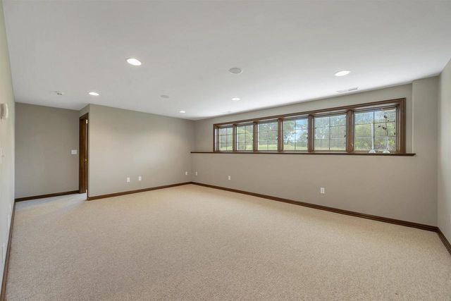 1127 PLEASANT VALLEY DRIVE, Oneida, WI 54155