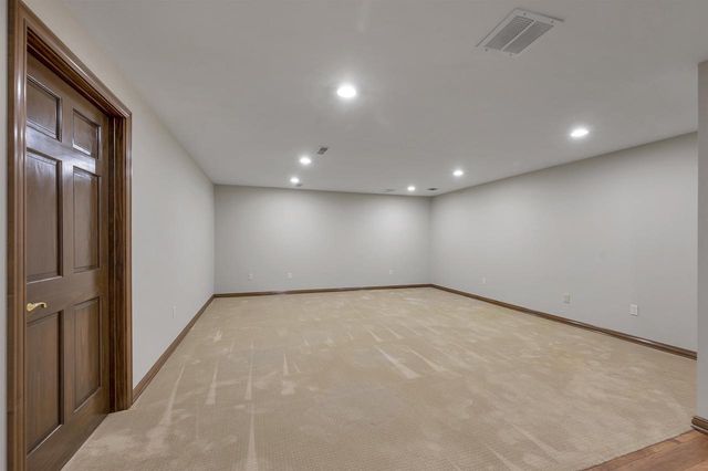 1127 PLEASANT VALLEY DRIVE, Oneida, WI 54155