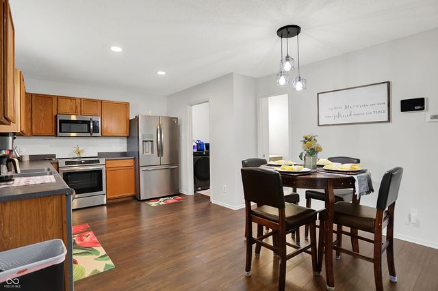 216 Creekside Drive, Danville, IN 46122