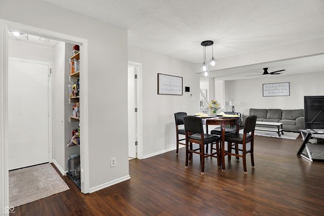 216 Creekside Drive, Danville, IN 46122