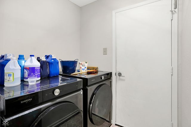 216 Creekside Drive, Danville, IN 46122