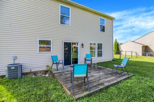 216 Creekside Drive, Danville, IN 46122