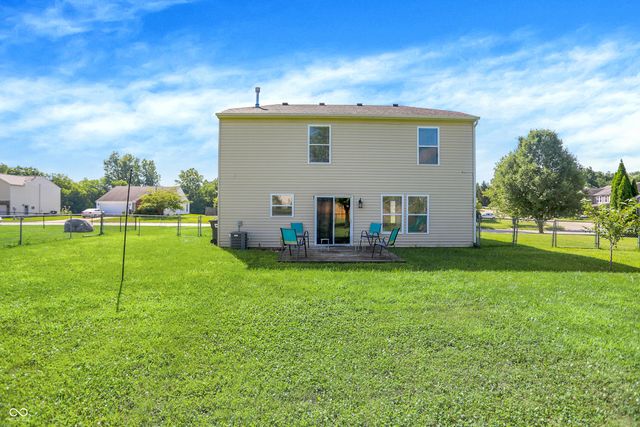 216 Creekside Drive, Danville, IN 46122