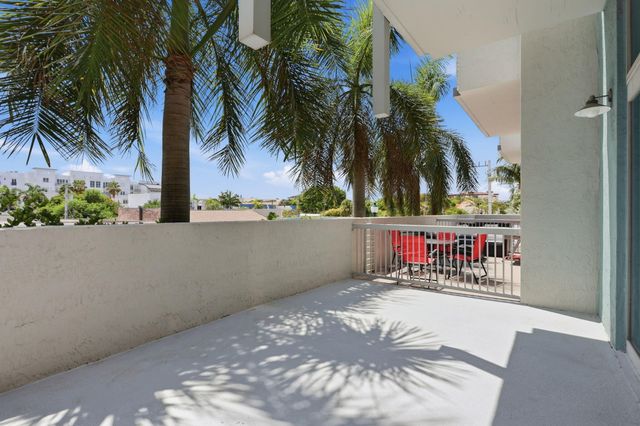 180 NE 4th Avenue 207, Delray Beach, FL 33483
