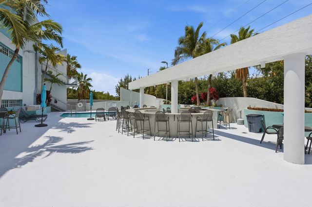 180 NE 4th Avenue 207, Delray Beach, FL 33483