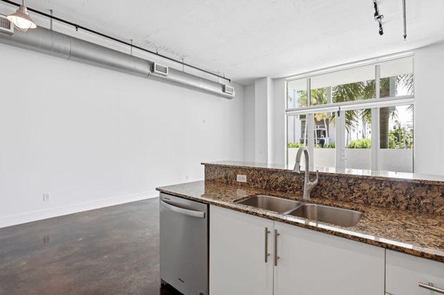 180 NE 4th Avenue 207, Delray Beach, FL 33483
