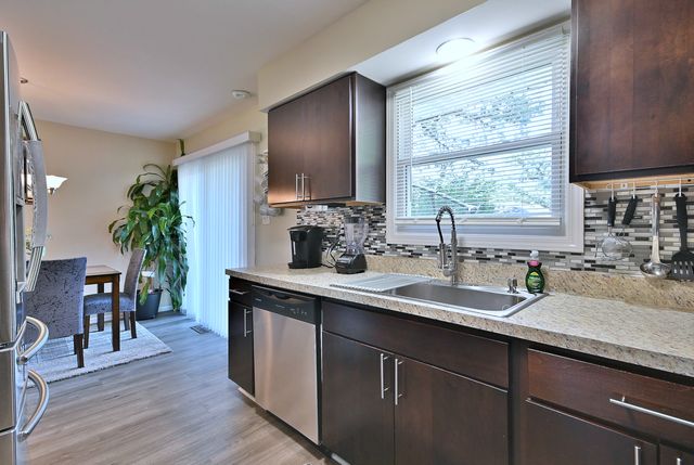 16138 Lockwood Avenue, Oak Forest, IL 60452