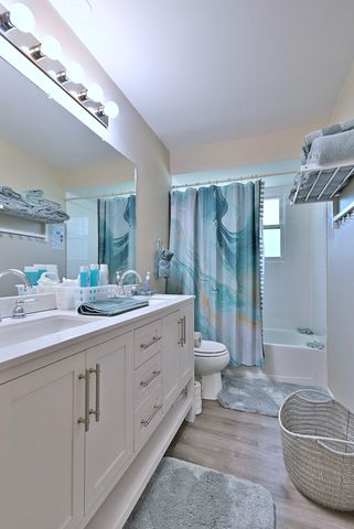 16138 Lockwood Avenue, Oak Forest, IL 60452