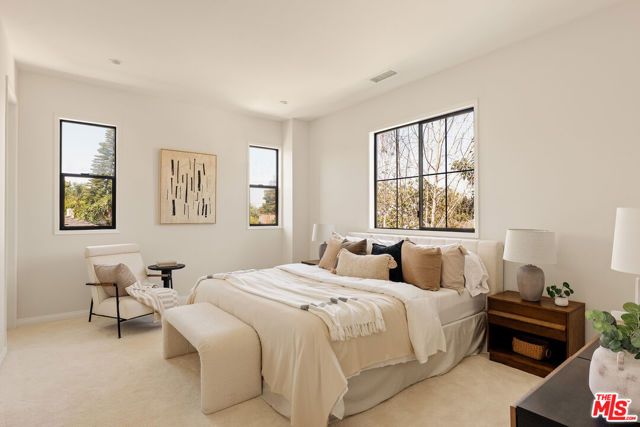 8109 Mcconnell Avenue, Los Angeles, CA 90045