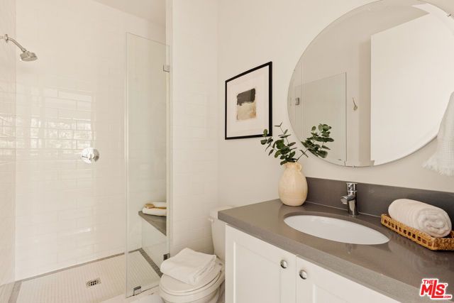 8109 Mcconnell Avenue, Los Angeles, CA 90045