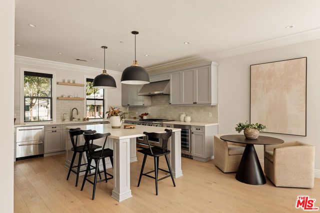 8109 Mcconnell Avenue, Los Angeles, CA 90045