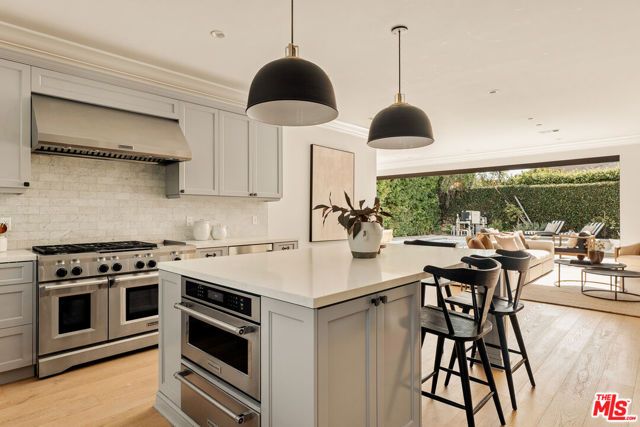 8109 Mcconnell Avenue, Los Angeles, CA 90045