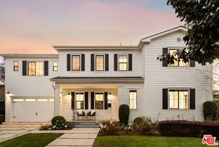 8109 Mcconnell Avenue, Los Angeles, CA 90045