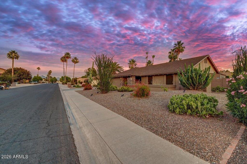 5017 E LE MARCHE Avenue, Scottsdale, AZ 85254 — photo 2