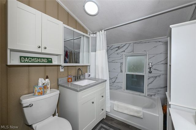 1021 East Boulevard, Aurora, OH 44202