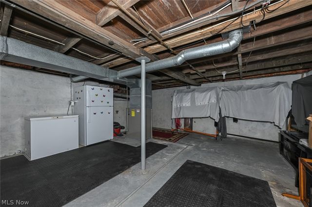 1021 East Boulevard, Aurora, OH 44202