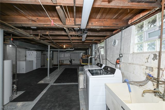 1021 East Boulevard, Aurora, OH 44202