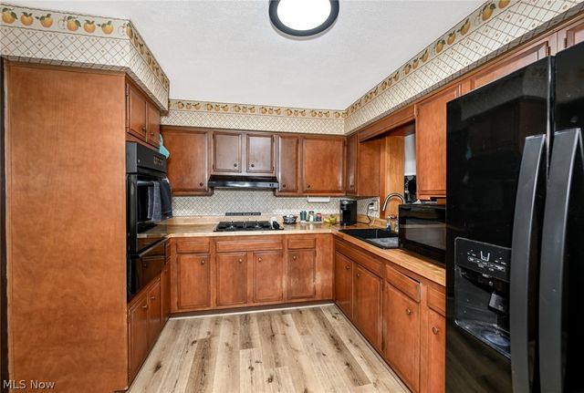 1021 East Boulevard, Aurora, OH 44202