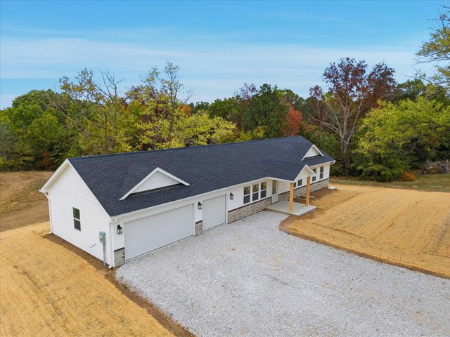 2109 E CALVERT HILL RD, Columbia, MO 65202