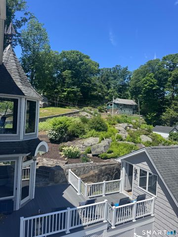 1 Oak Drive, New Fairfield, CT 06812
