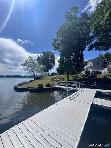 1 Oak Drive, New Fairfield, CT 06812