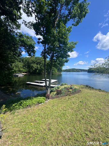 1 Oak Drive, New Fairfield, CT 06812