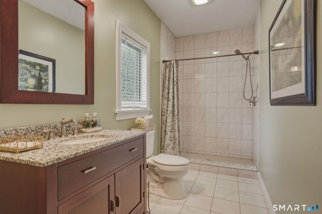 1 Oak Drive, New Fairfield, CT 06812