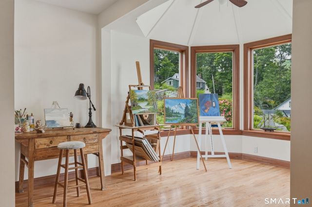 1 Oak Drive, New Fairfield, CT 06812