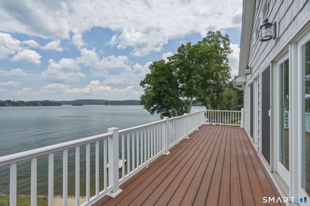 1 Oak Drive, New Fairfield, CT 06812