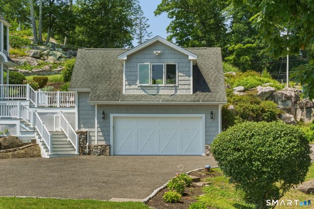 1 Oak Drive, New Fairfield, CT 06812