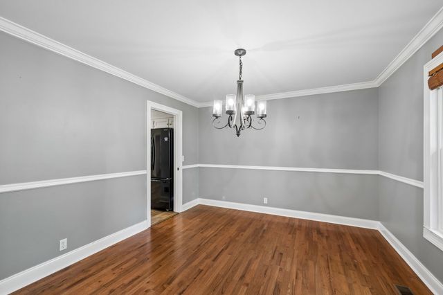 3513 Meadowwood Dr, Murfreesboro, TN 37128