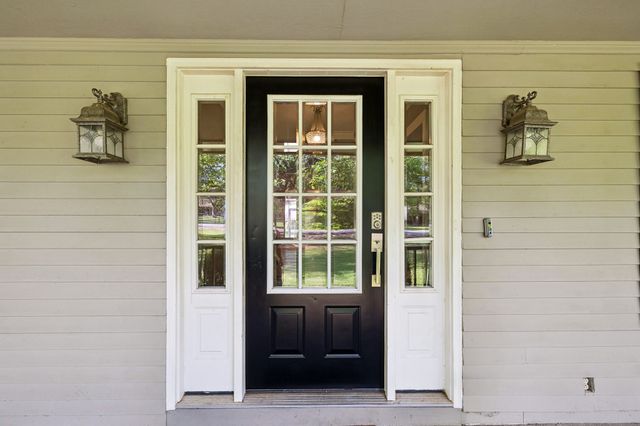 3513 Meadowwood Dr, Murfreesboro, TN 37128
