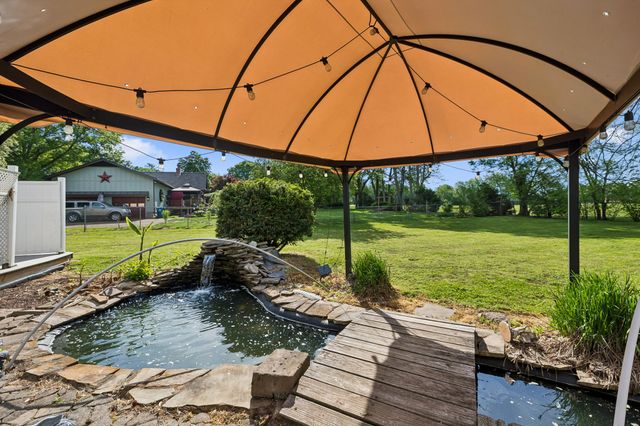 3513 Meadowwood Dr, Murfreesboro, TN 37128