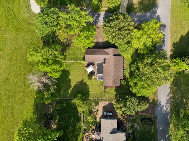 3513 Meadowwood Dr, Murfreesboro, TN 37128
