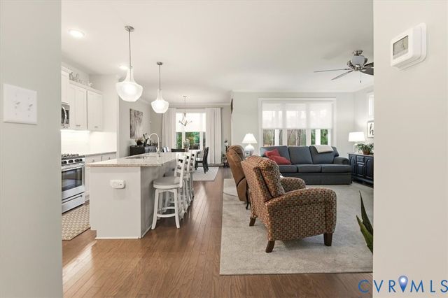 7212 Emerald Point Vis, Midlothian, VA 23120