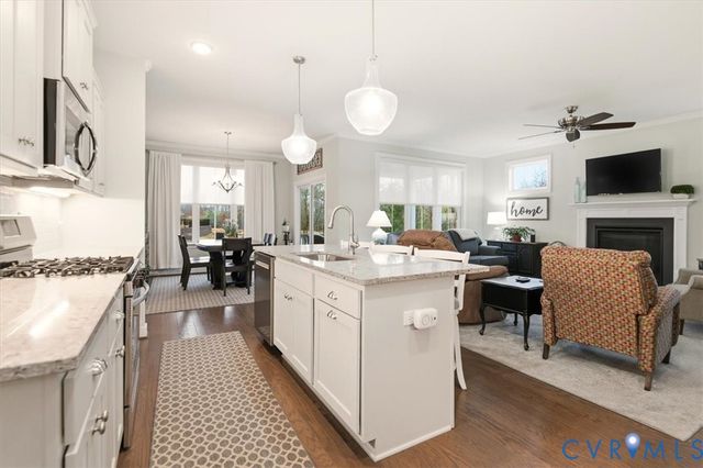 7212 Emerald Point Vis, Midlothian, VA 23120