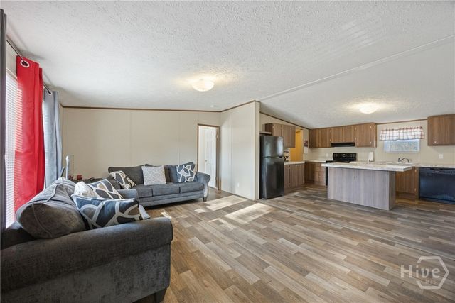 2599 Black Creek Church Rd, Ellabell, GA 31308