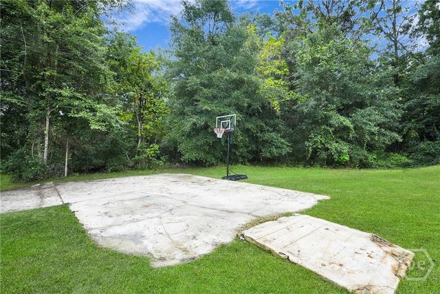 2599 Black Creek Church Rd, Ellabell, GA 31308