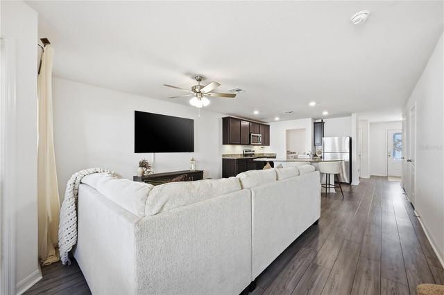 1675 WYNFORD CIRCLE, Tavares, FL 32778