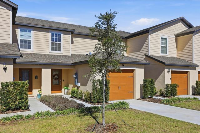 1675 WYNFORD CIRCLE, Tavares, FL 32778