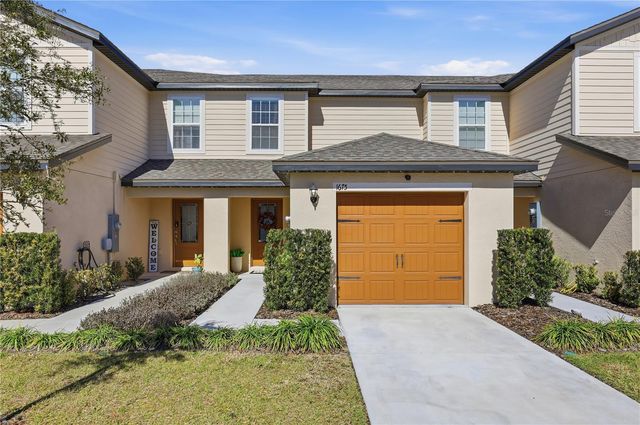 1675 WYNFORD CIRCLE, Tavares, FL 32778