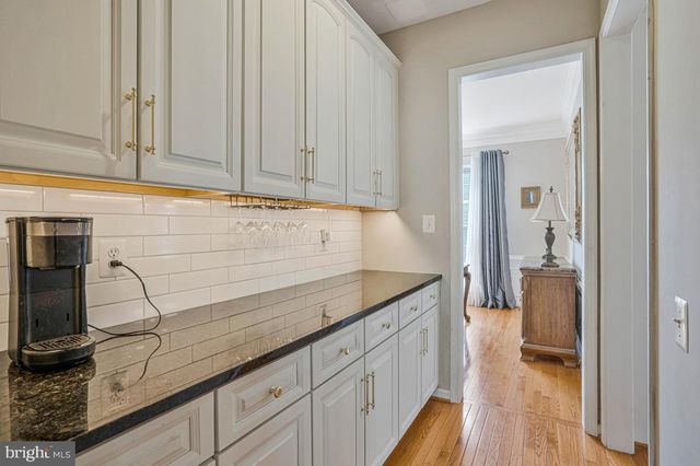 8185 PAPER BIRCH DR, Lorton, VA 22079