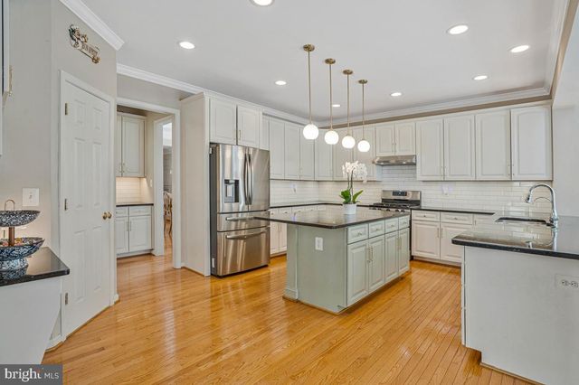 8185 PAPER BIRCH DR, Lorton, VA 22079