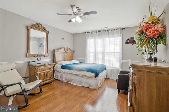 8185 PAPER BIRCH DR, Lorton, VA 22079