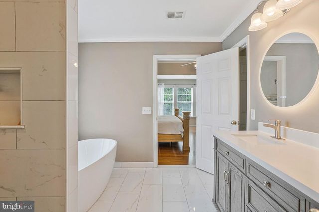 8185 PAPER BIRCH DR, Lorton, VA 22079